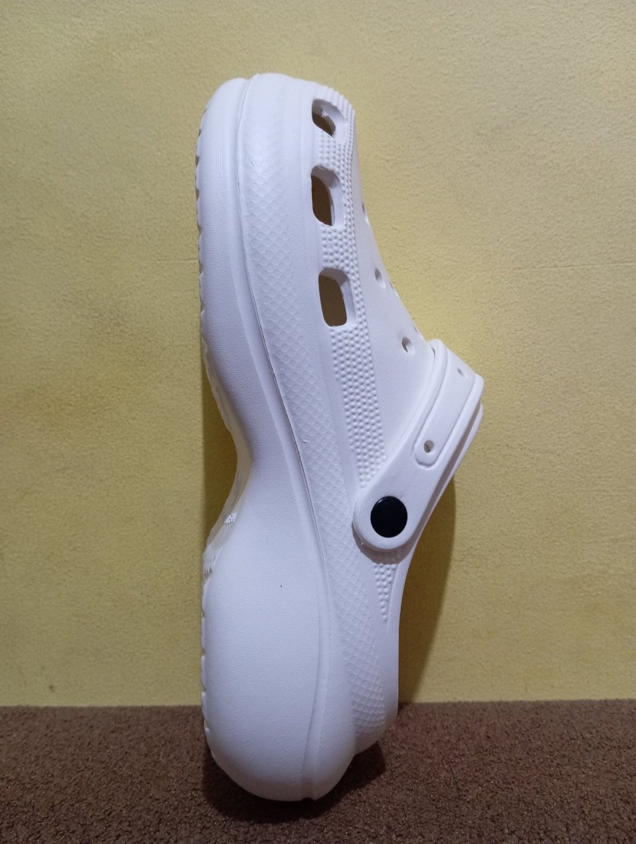 zhifaly's tweet photo. wts limitless slip on fuji
masih baru banget blm pernah dipakai keluar karena kegedean. size 40 warna off white. bisa oren ya
💸35 rb 
dm ke ig @/sheszhily https://t.co/40PGvPEVT7