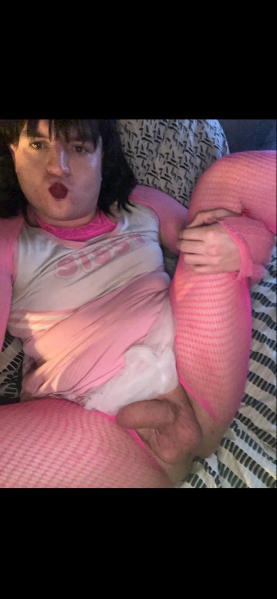 Emily Louise Cartwright tweet media