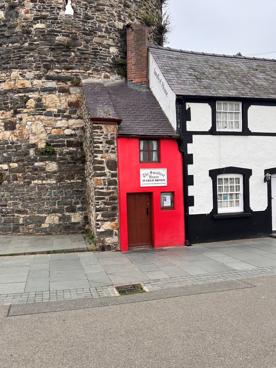 Historic Buildings & Places tweet media