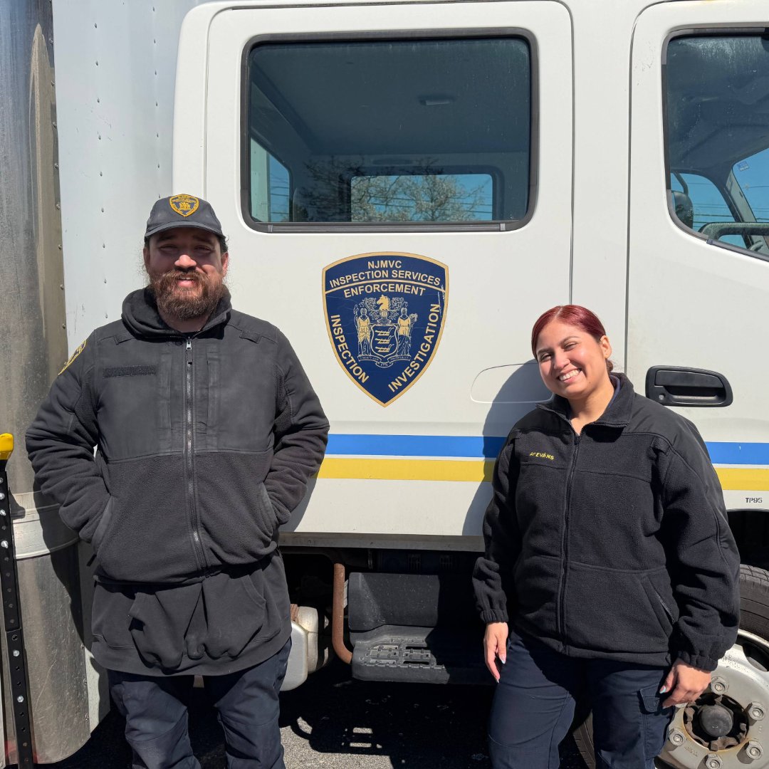 nutleynjgov's tweet photo. Cars were lined up around the parking lot for the NJMVC Mobile Inspection Unit, set up by Commissioner Tom Evans and Commissioner Mauro G. Tucci today!
https://t.co/ZwEtTpjnbV
#nutleynj #NutleyCares #nutleyrules #destinationnutley #welovenutley #DMV #MobileInspection #NJMVC https://t.co/kAPu7p4HgQ