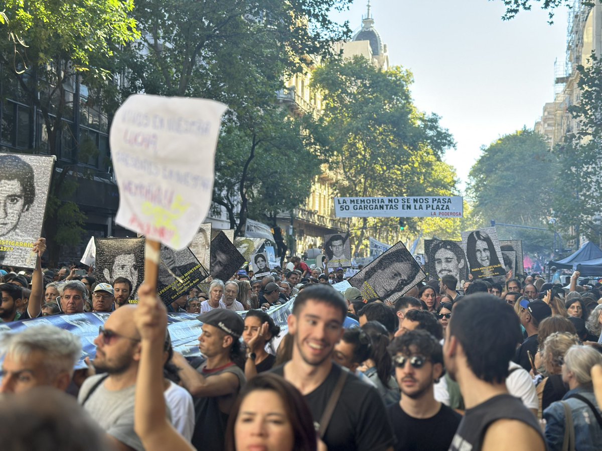 b e l u ✨ tweet media