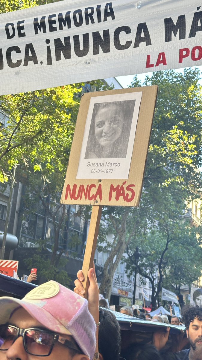 b e l u ✨ tweet media