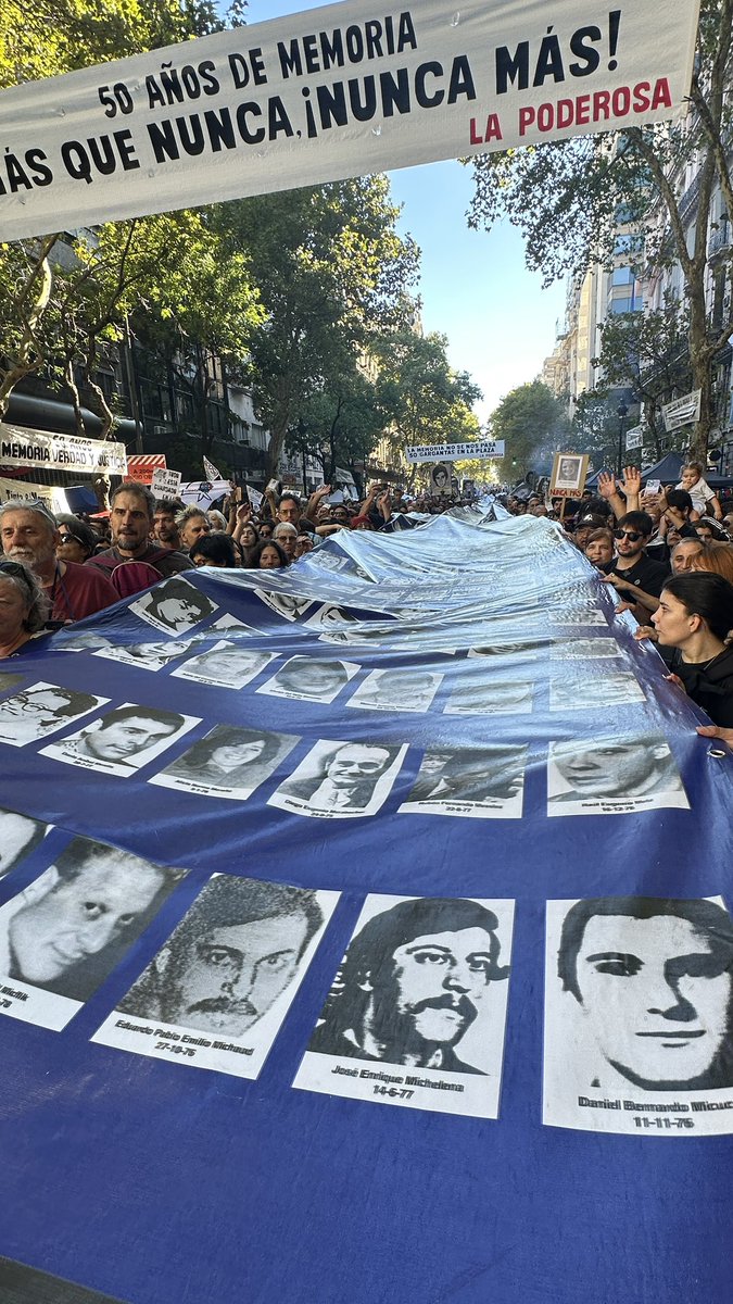 b e l u ✨ tweet media