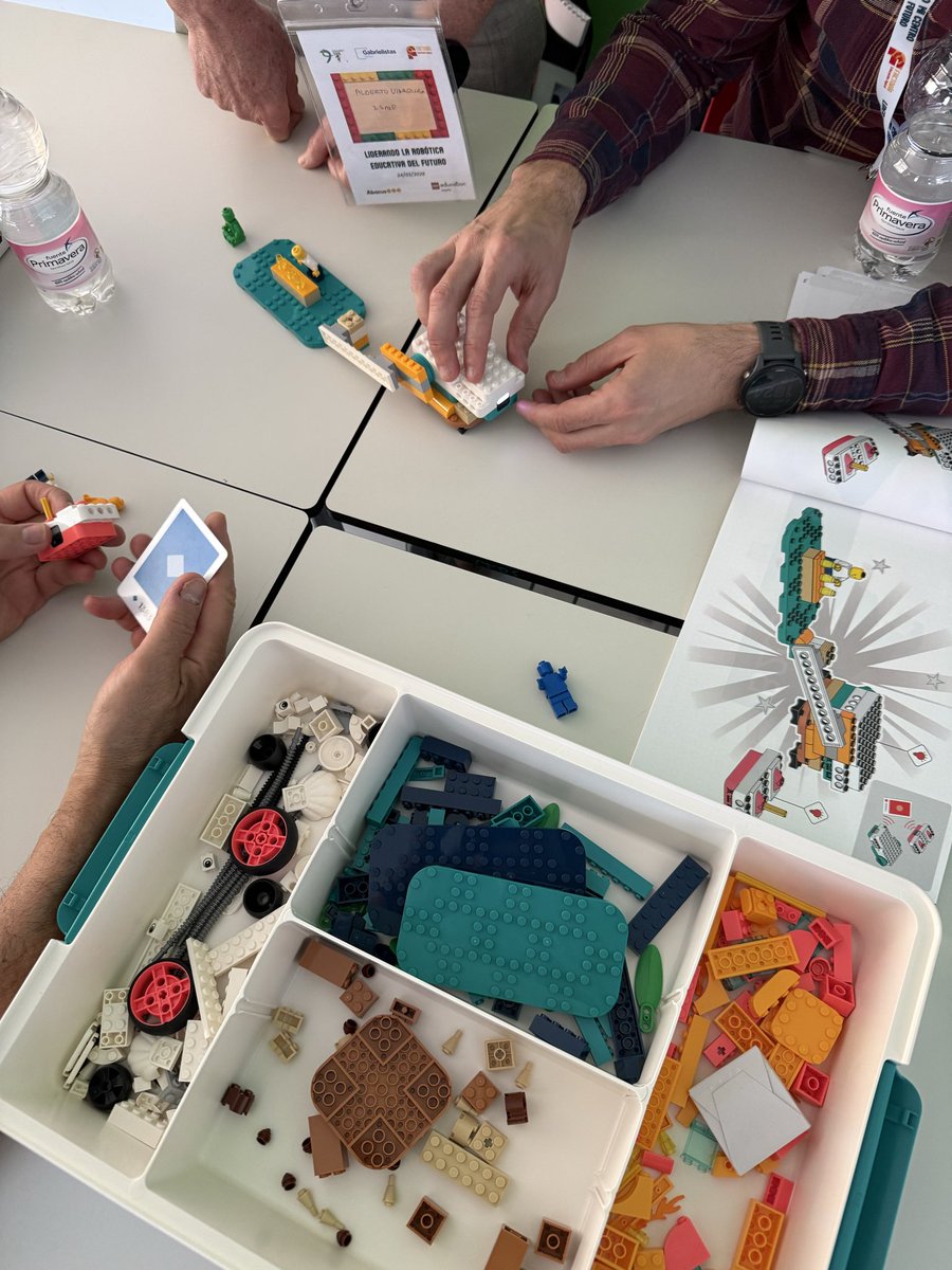 María Ortego Bécares tweet media