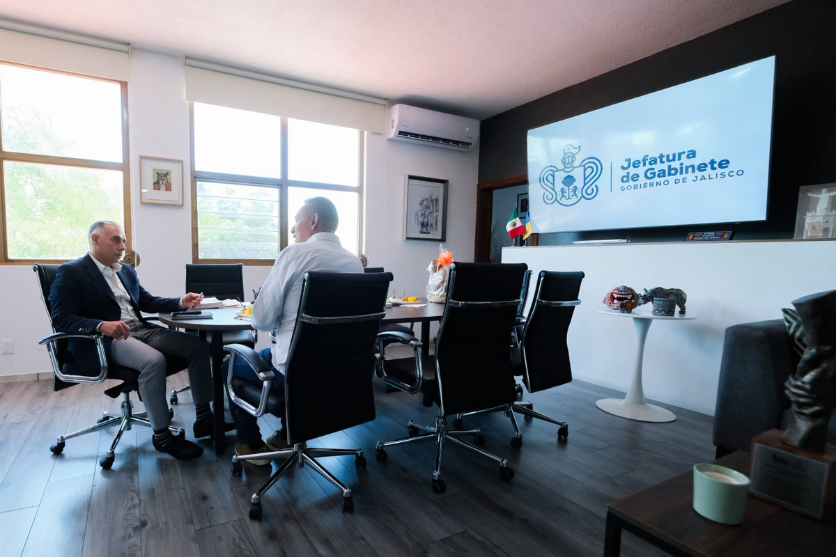 Alberto Esquer tweet media