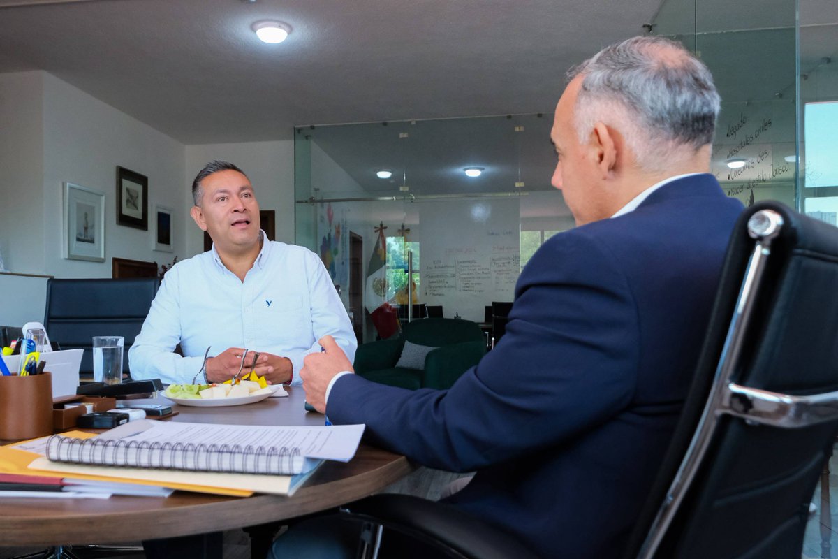 Alberto Esquer tweet media