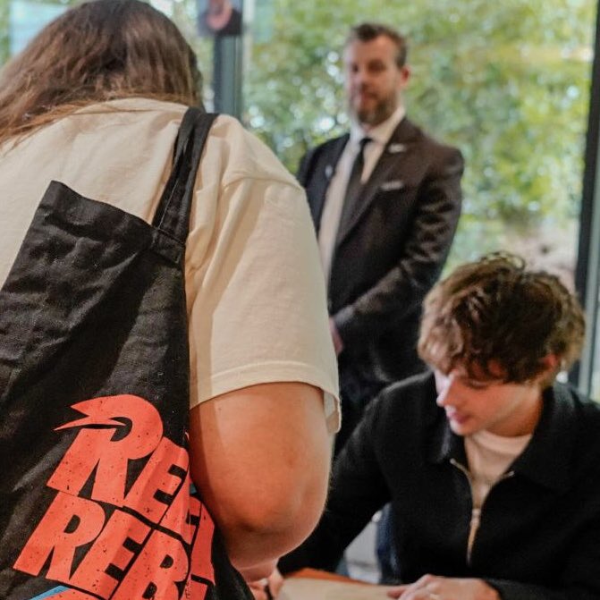 𝐛𝐞𝐭𝐭𝐲’𝐬 𝐠𝐚𝐫𝐝𝐞𝐧 tweet media