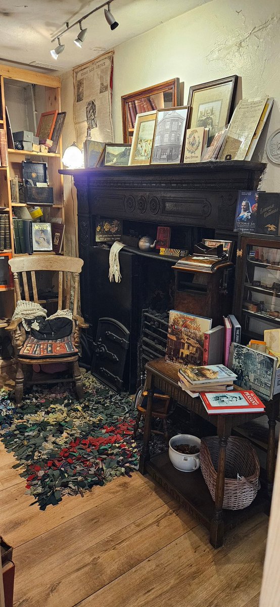 Andrea Zuvich tweet media