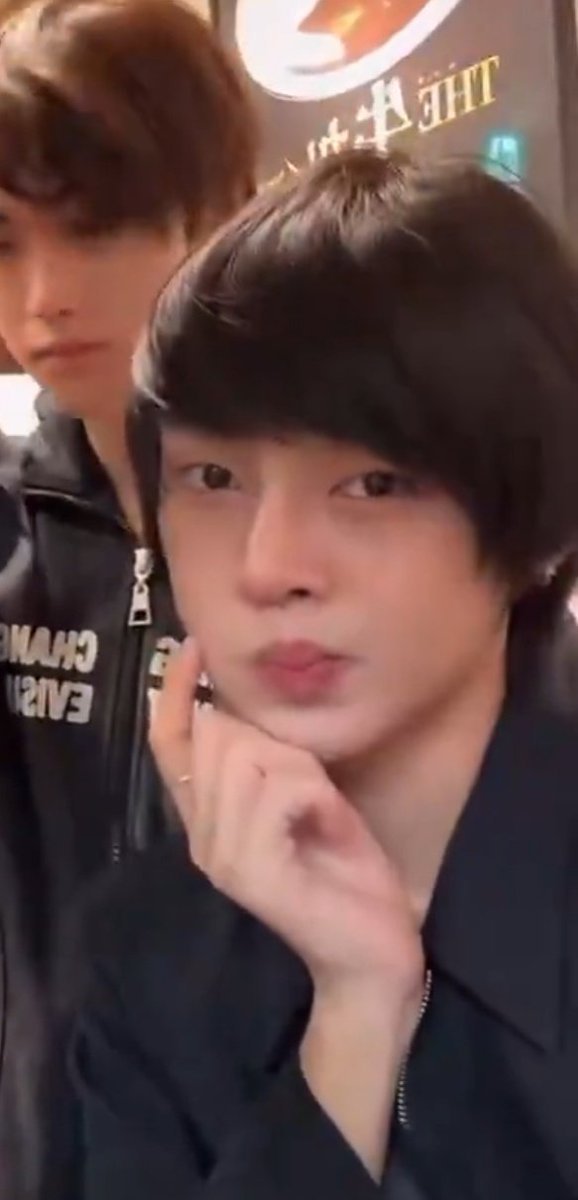 eri 🍒 tweet media