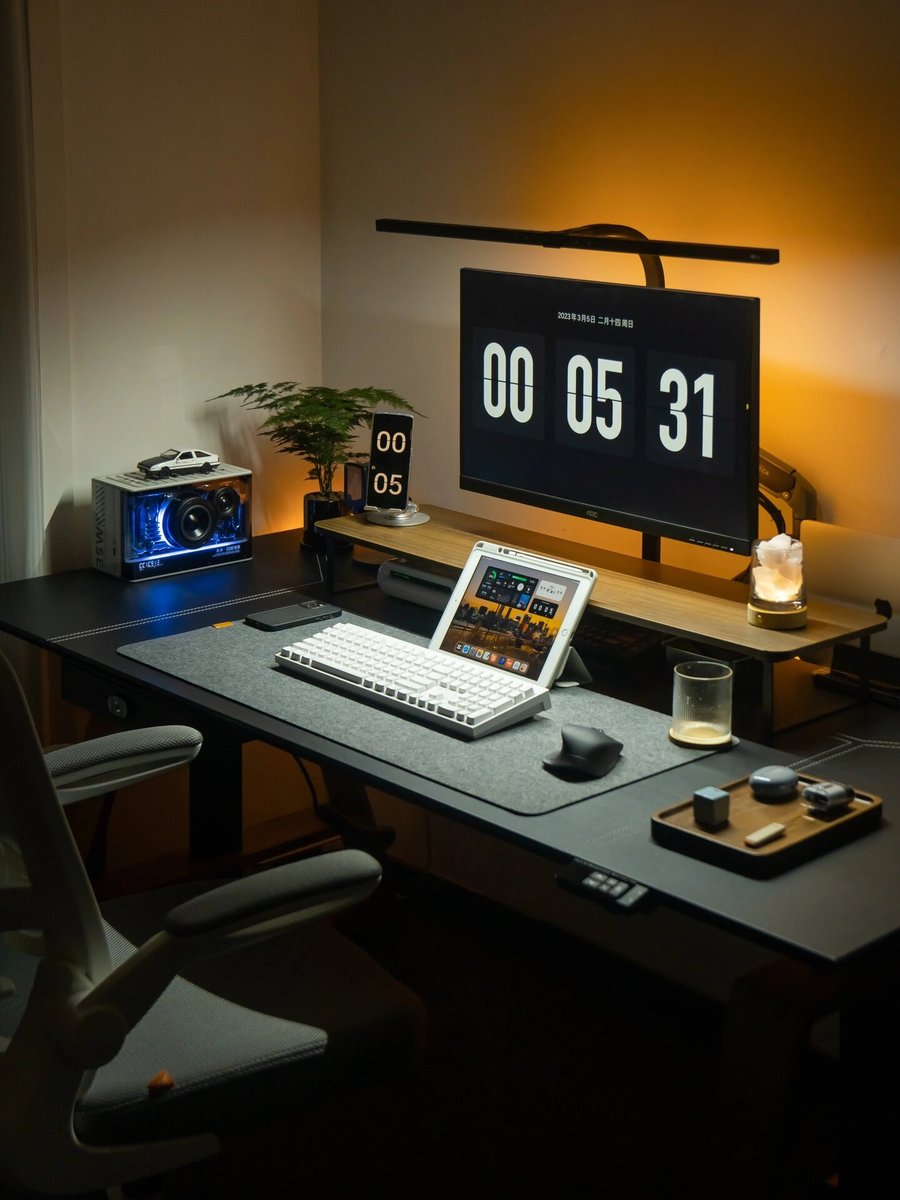 Charlotte Thuillier tweet media