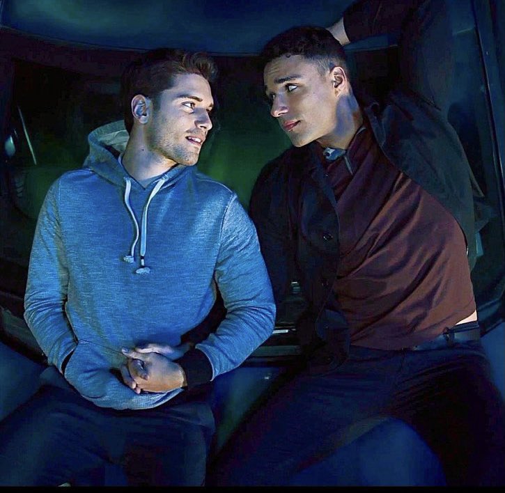 Tk_Jude_Robron's tweet photo. #TarlosTuesday❣️ https://t.co/3a1dKAPiqA