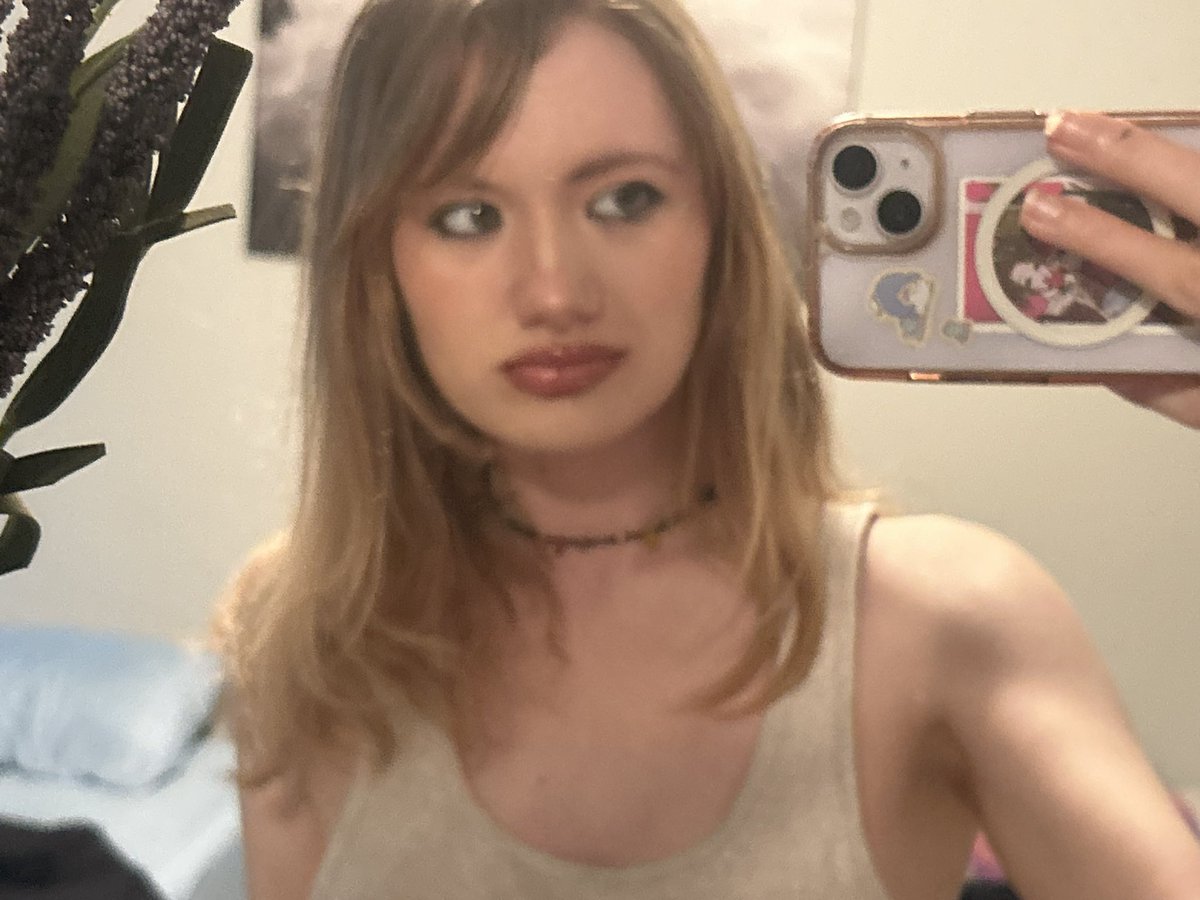 A ৻ꪆ tweet media