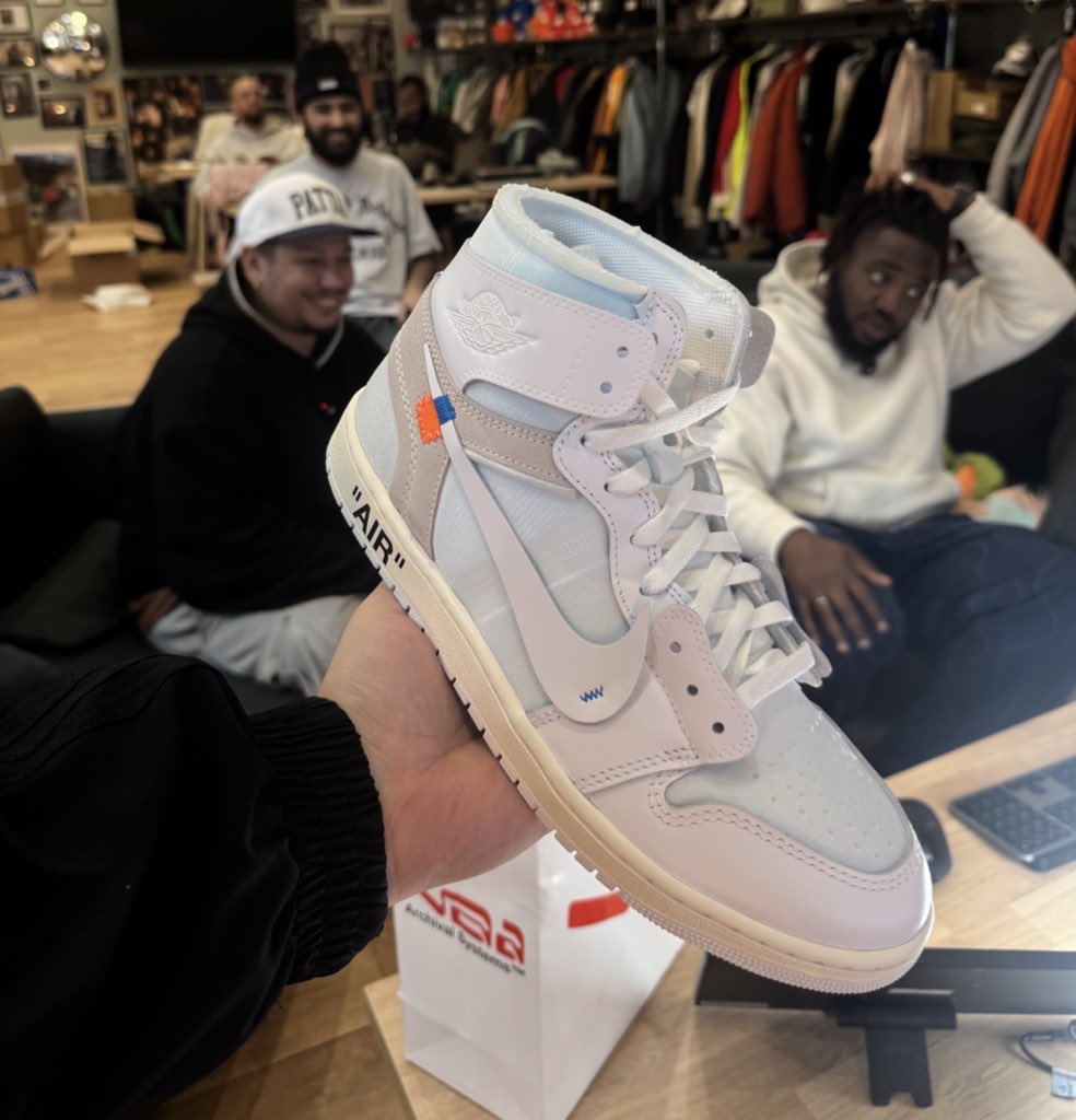 LONGUE VIE À TOUS MENNÉS ❤️ tweet media