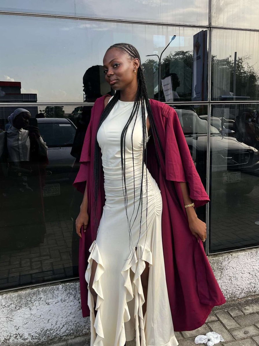 Blueebaby tweet media