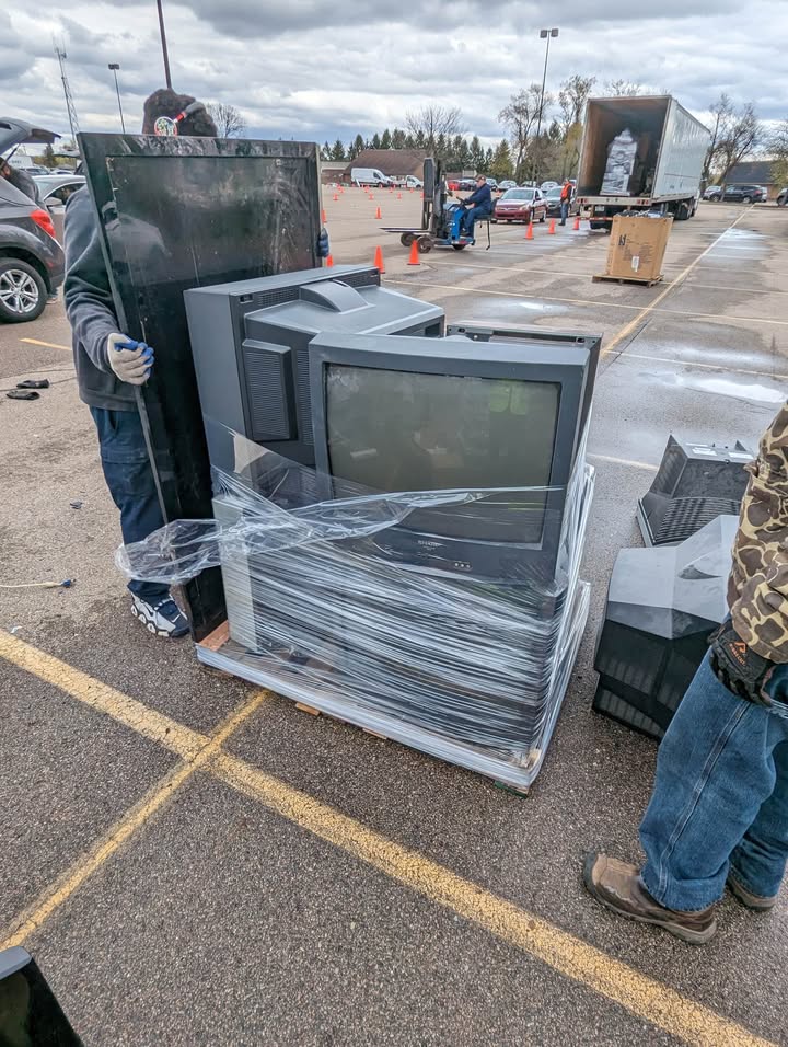 Lansing BWL tweet media