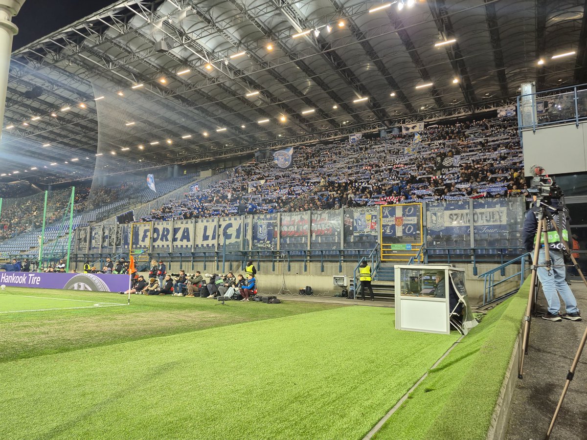 Stadium trips tweet media