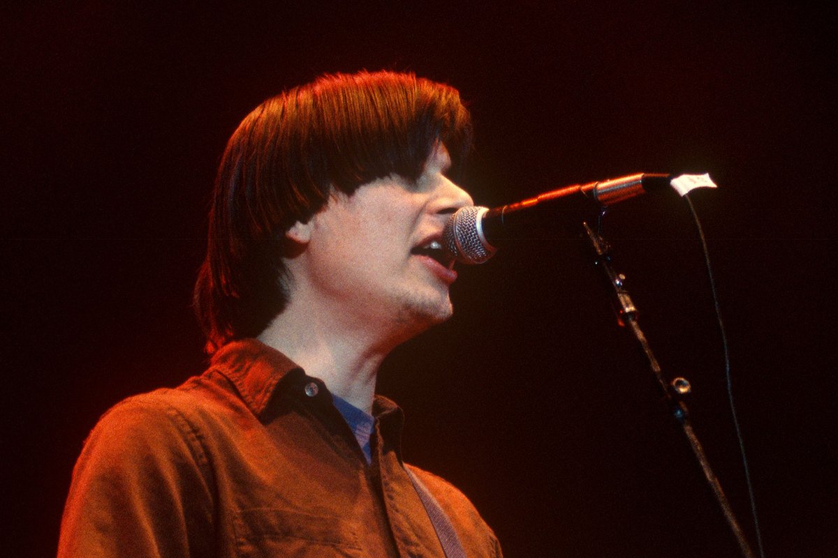 Loudwire tweet media