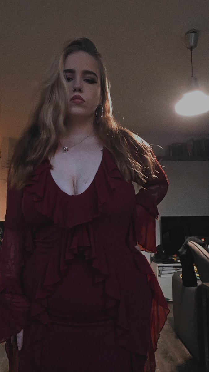 GoddessKimmie😈~ (bday 10 maart) tweet media