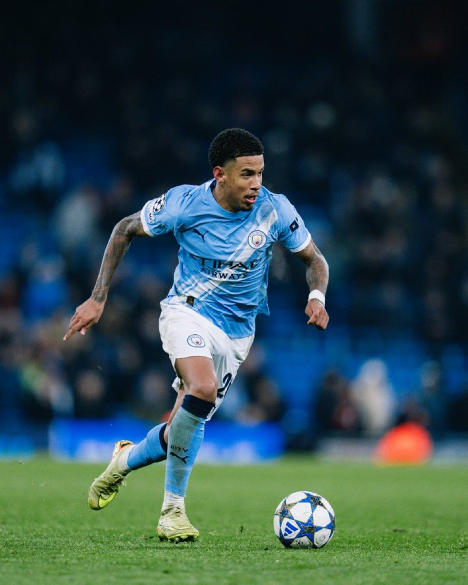 17 (fan) tweet media