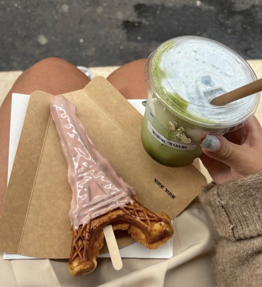 Elle Lookbook tweet media