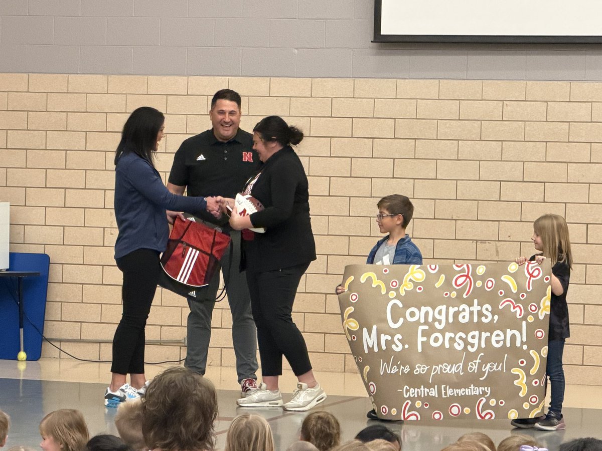 Ol' Red 99-5 tweet media