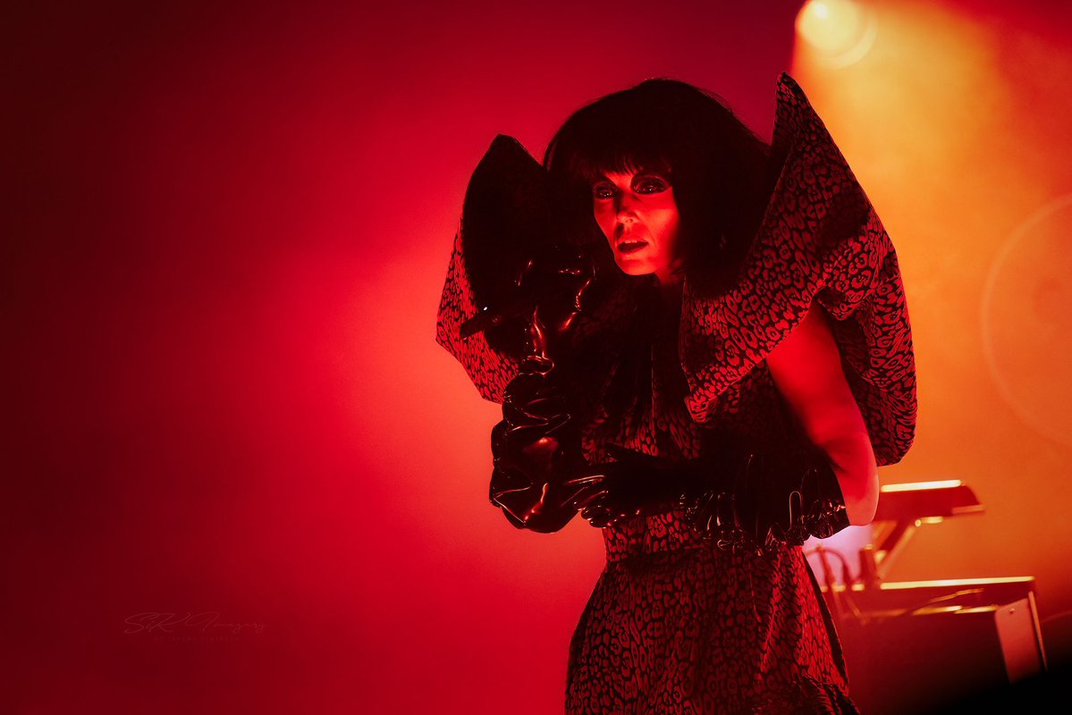 SiKImagery's tweet image. Last weekend I got to shoot @puscifer! It was a fantastic show. First time I got to shoot a concert since my surgery in Jan. Felt great to get out there and do what I do!! How many of you know of these guys? 
@mjkeenan @carinaround 
#MaynardJamesKeenan #CarinaRound #MatMitchell