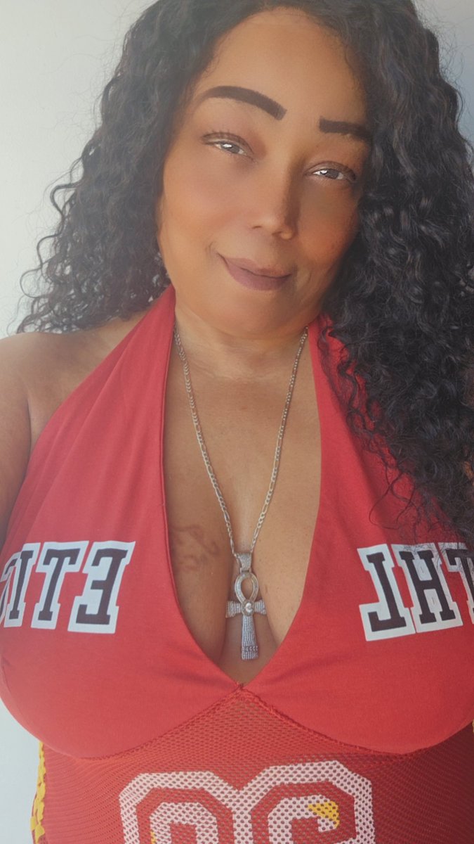 Nina Perez tweet media