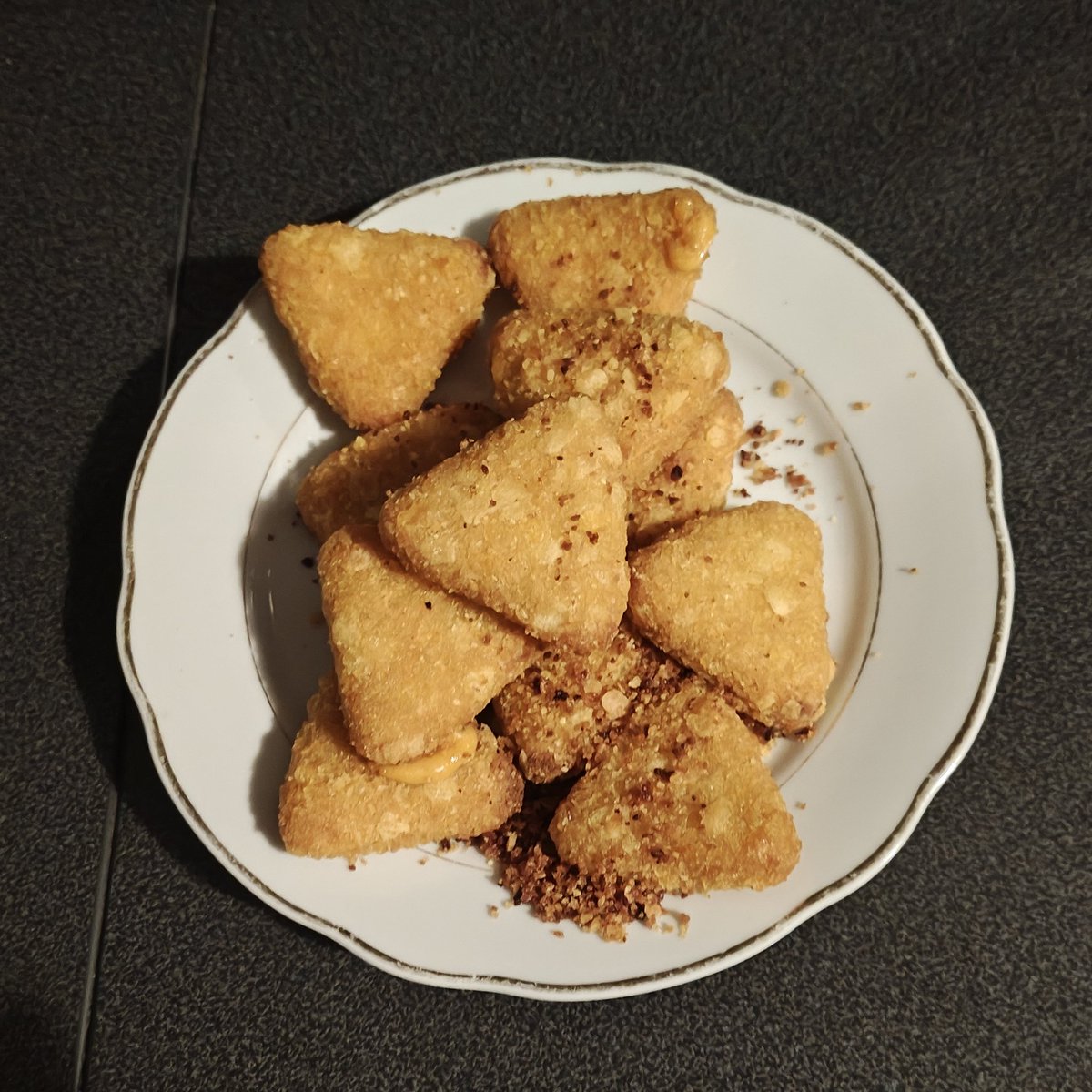 𝖙𝖜𝖎𝖓𝖐-𝖊𝖆𝖙𝖊𝖗 𝖆𝖑𝖊𝖐𝖘 5/40 tweet media