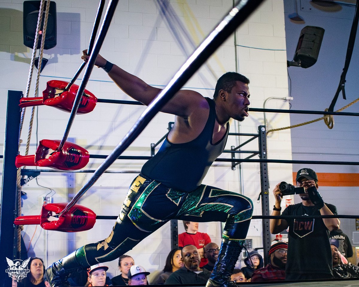 Elliot Shock tweet media