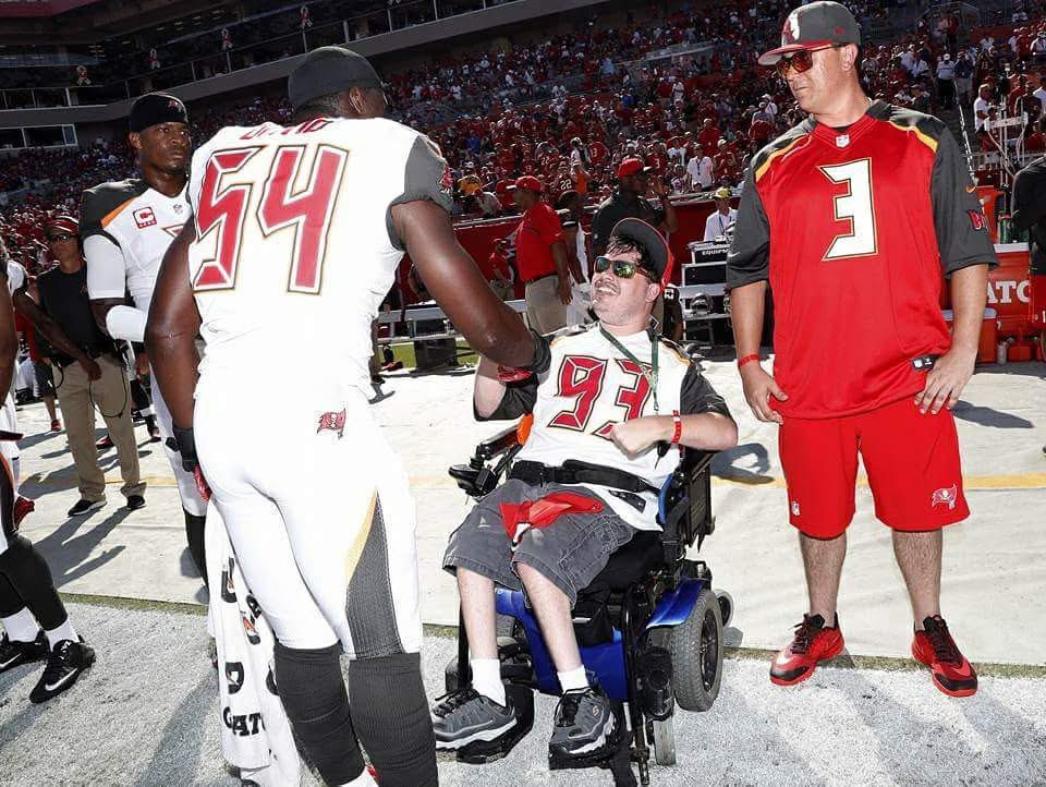 BUCGATOR19's tweet photo. @LavonteDavid54 @Kscan27 thank you boss!! #goat  #gobucs #tampa @HuskerFootball  #tampabay #NFL https://t.co/rMnoDTyVcf