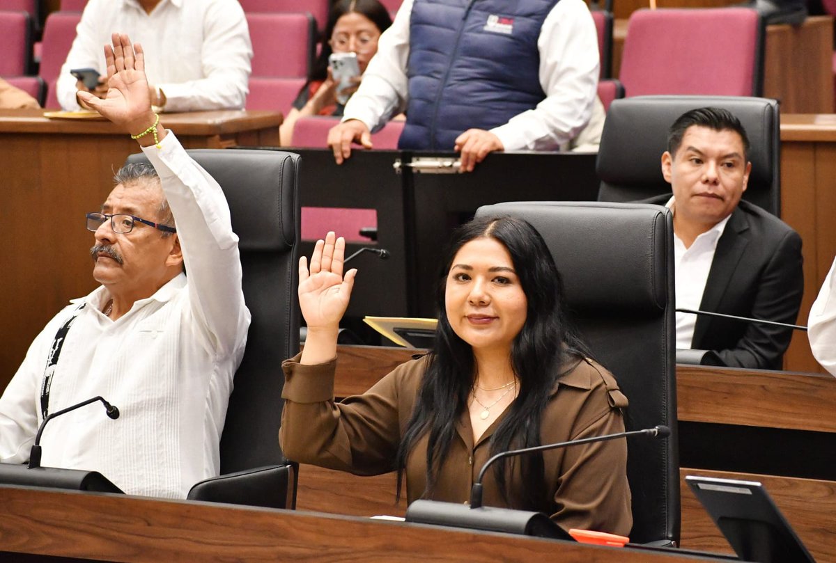 Con Plan B, cada diputado de #Oaxaca representará un gasto de 50 mil pesos diarios a la sociedad 

* La austeridad, un mito presidencial: el <a href="/congresooaxaca_/">H. Congreso del Estado de Oaxaca</a> recibirá  281 millones de pesos más

facebook.com/share/p/1FnuPw…