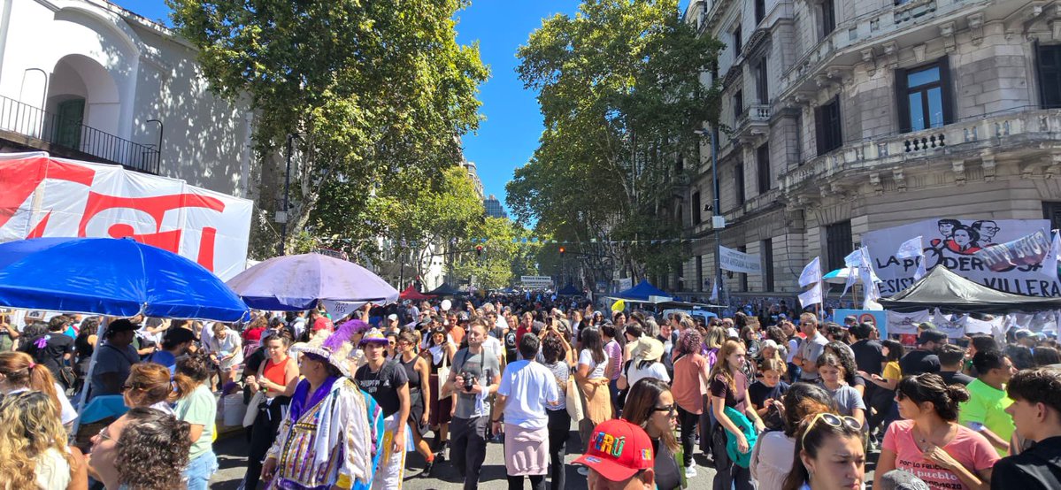 🟢 𝐒𝐌𝐀𝐓𝐀 𝐩𝐫𝐞𝐬𝐞𝐧𝐭𝐞 𝐞𝐧 𝐥𝐚 𝐦𝐚𝐫𝐜𝐡𝐚 𝐩𝐨𝐫 𝐞𝐥 𝐃𝐢́𝐚 𝐝𝐞 𝐥𝐚 𝐌𝐞𝐦𝐨𝐫𝐢𝐚, 𝐥𝐚 𝐕𝐞𝐫𝐝𝐚𝐝 𝐲 𝐥𝐚 𝐉𝐮𝐬𝐭𝐢𝐜𝐢𝐚 

En este 24 de marzo, volvimos a las calles para mantener viva la memoria de nuestros compañeros y compañeras trabajadoras