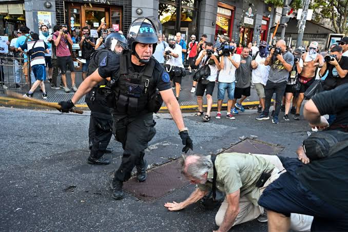 Carlos Demarzo tweet media