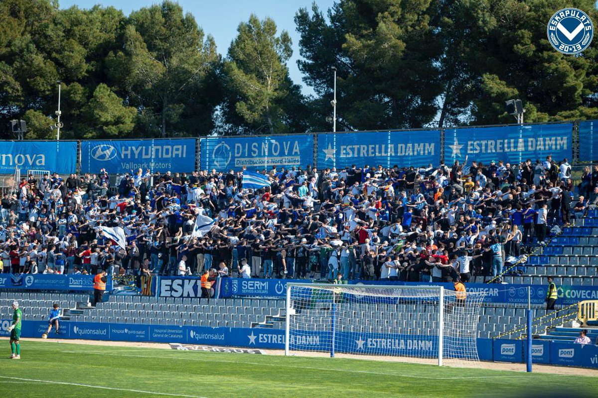 Eskapulats tweet media