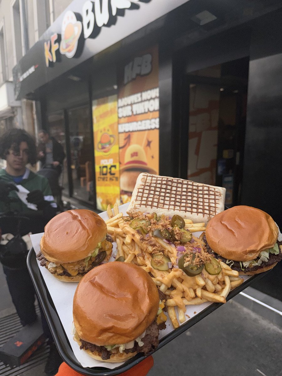 KF BURGER tweet media