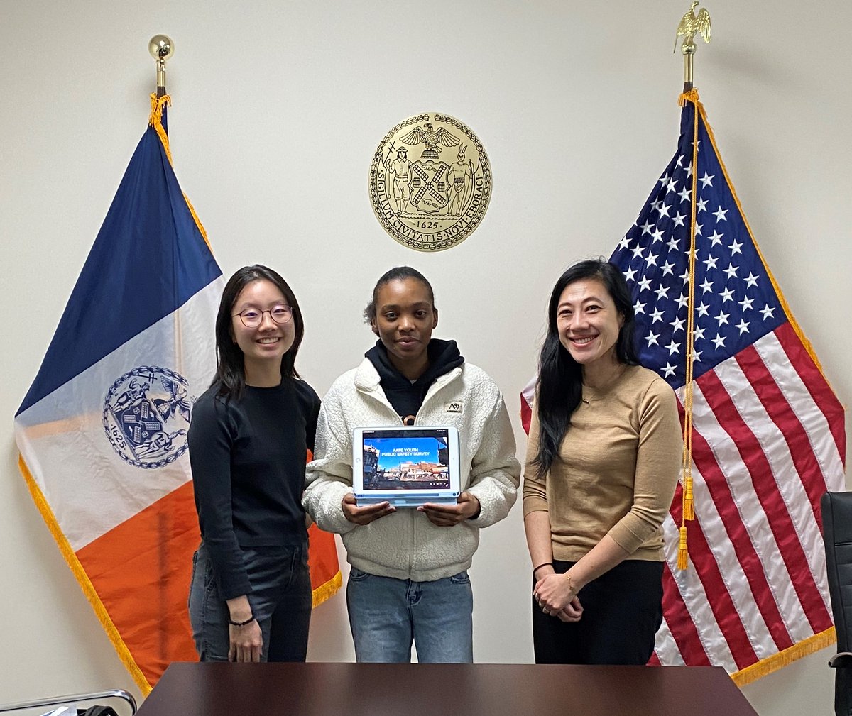 Sandra Ung 黄敏仪 tweet media