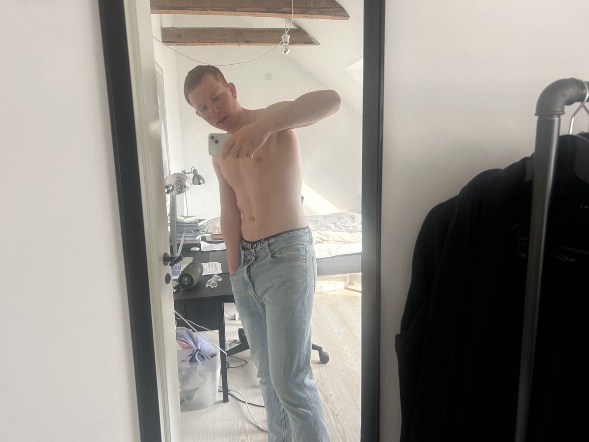 Alaska Ginger tweet media