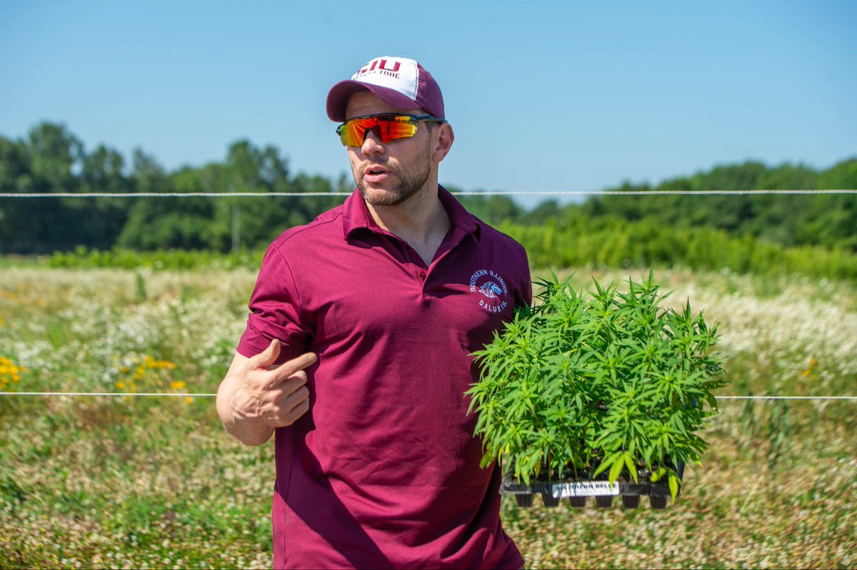 JoseLemePhD's tweet photo. 🧑🌾🇺🇸 Happy National Agriculture Day!
#horticulture #plantbiology #NationalAgDay #thisissiu https://t.co/opP0OmE3B1