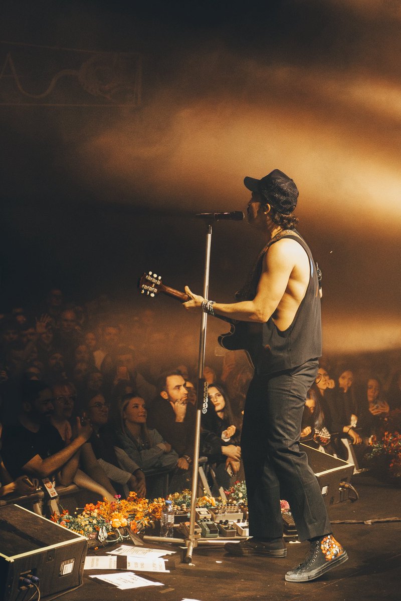 ooolcixx's tweet photo. @onlythepoetsuk here are some of the photos I took as a concert photographer, if you like the you should help me get a photo pass for the show in Warsaw📸👀 https://t.co/wybQACg6SP