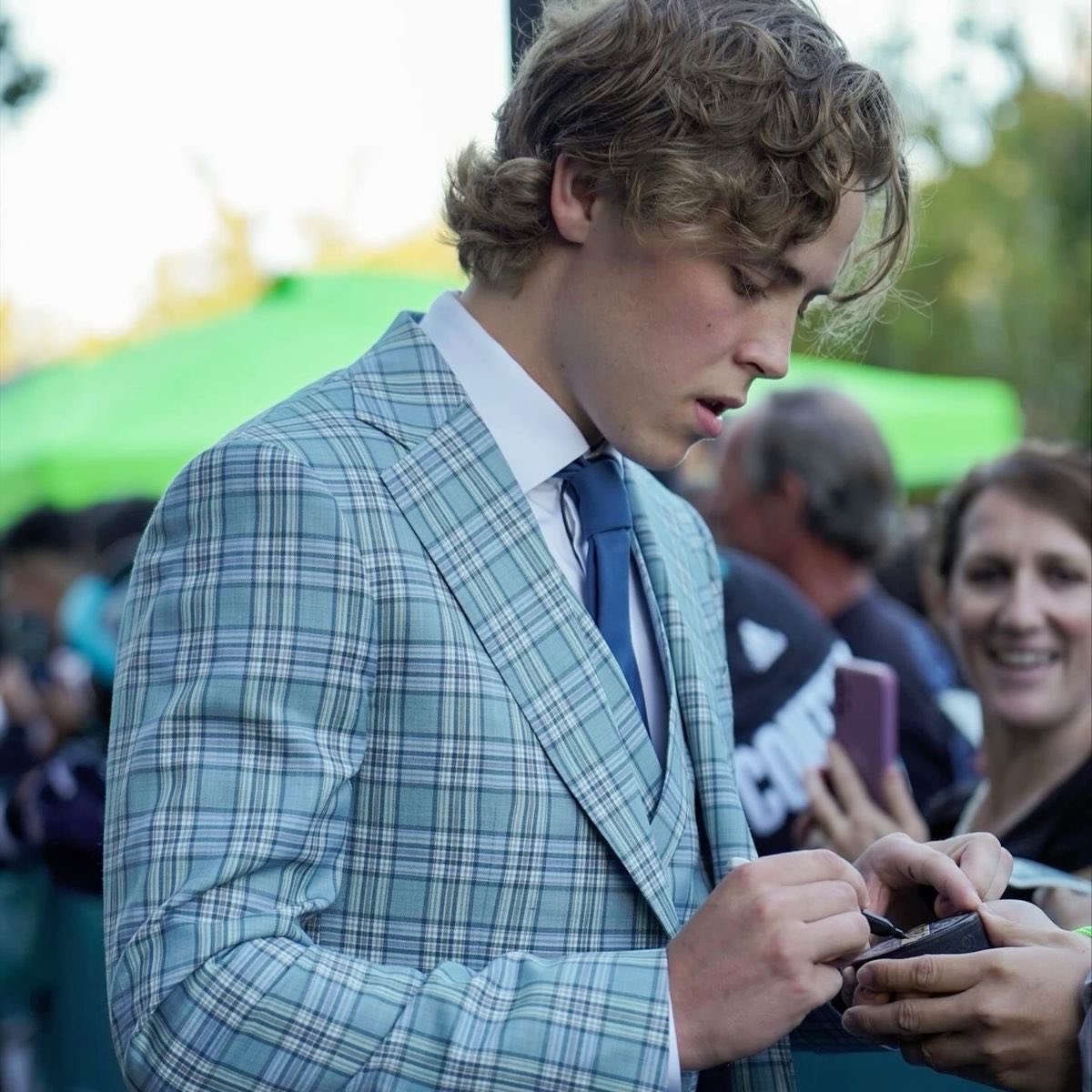 ex - lin tweet media