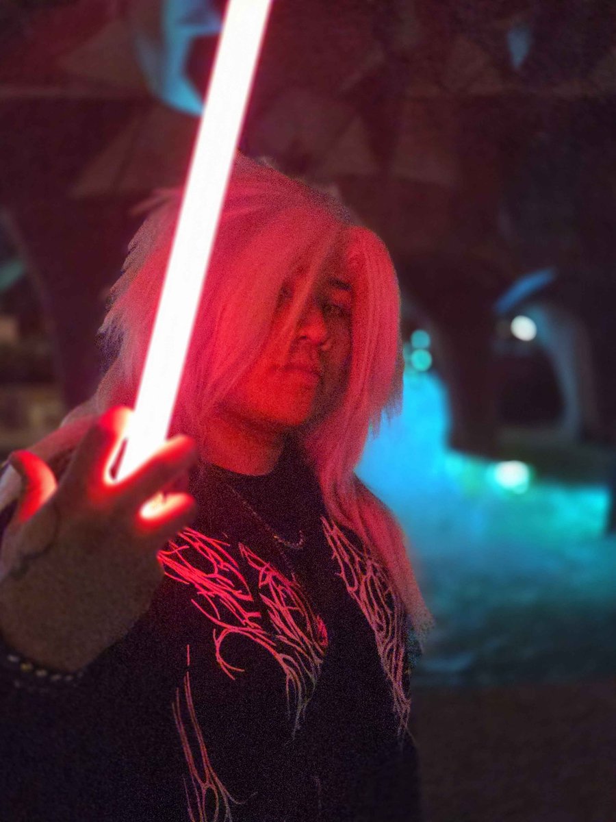 Axel Leonidas tweet media