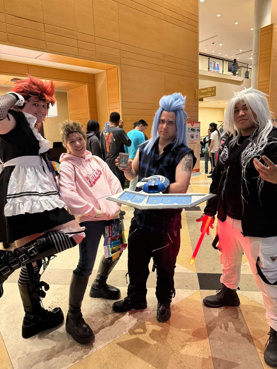 Axel Leonidas tweet media