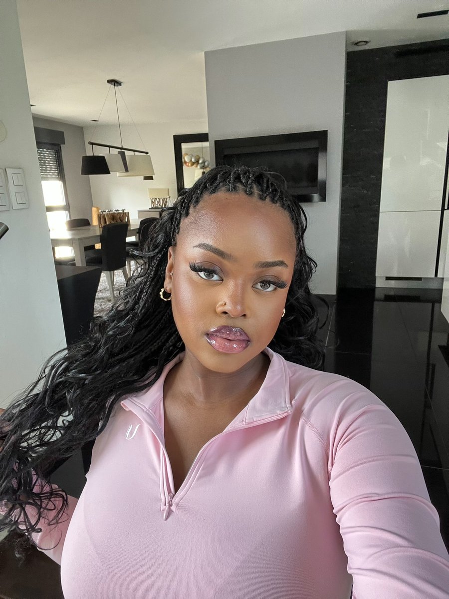 sally🍇 tweet media