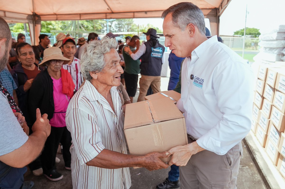 CarlosGSerranoB's tweet photo. Hoy llegamos al cantón Pedro Carbo, parroquia Sabanilla, donde realizamos la entrega de kits de ayuda humanitaria y colchones a 150 familias de los recintos La Esperanza, La Monserrate, Las Piedras, La Pepa de Oro y El Guasmo, afectadas por la época lluviosa. 

#GuayasHace https://t.co/1LugBaoWVn