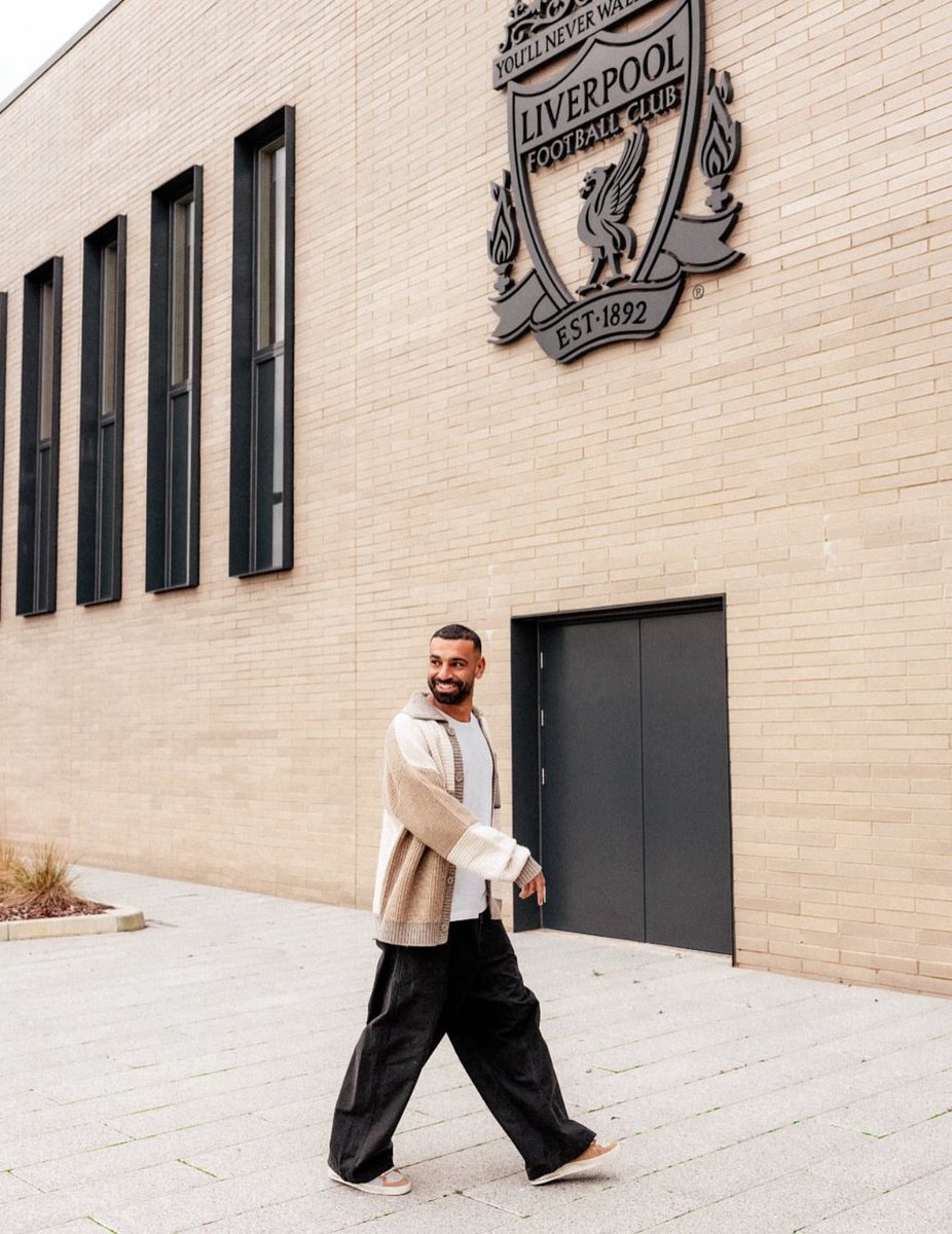 The translator tweet media