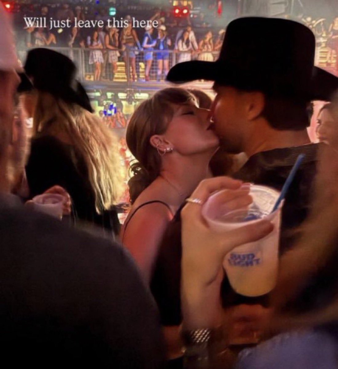 Taylor Swift Updates 💎 tweet media