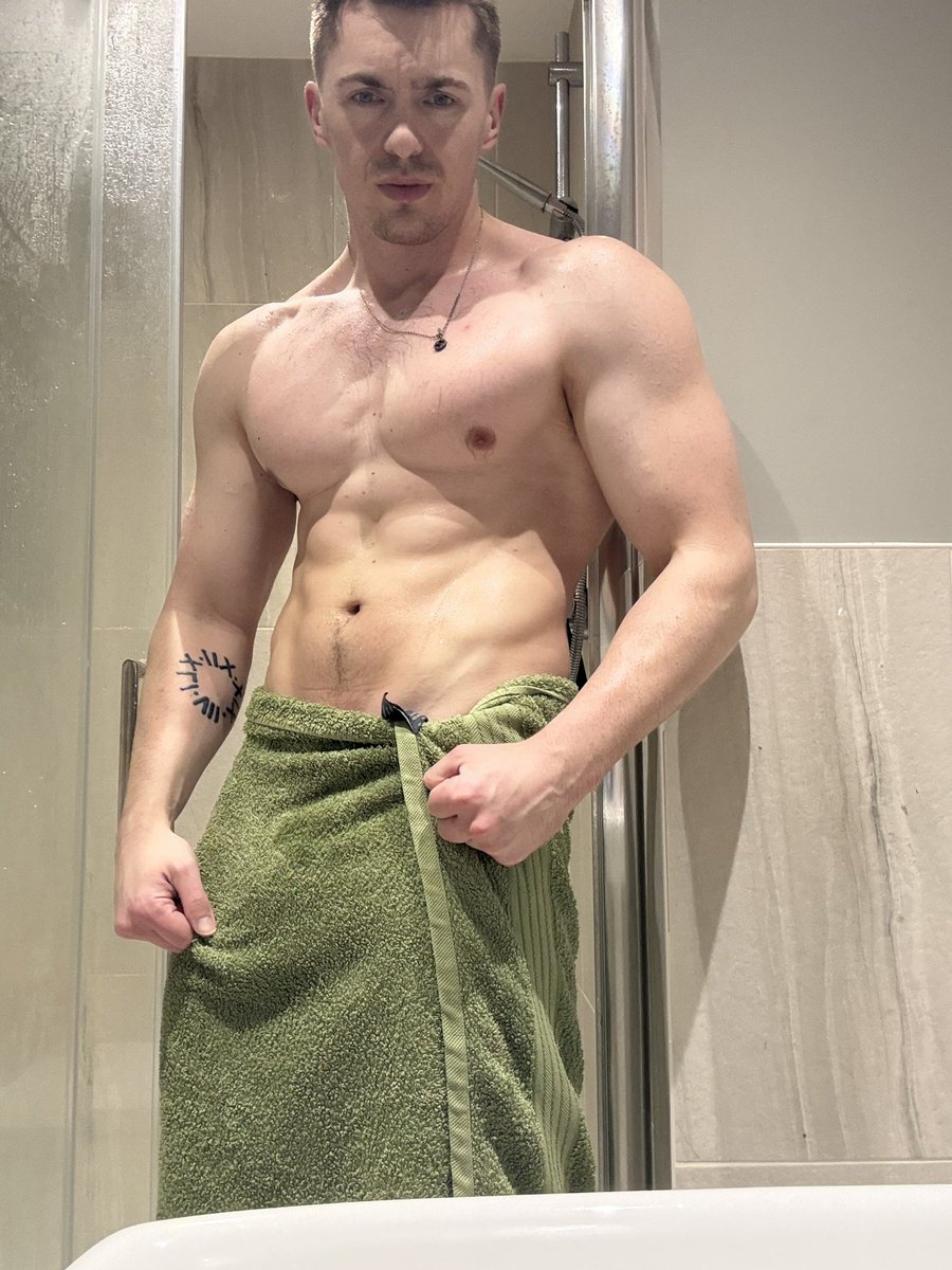 Alpha Alex 🐺 tweet media