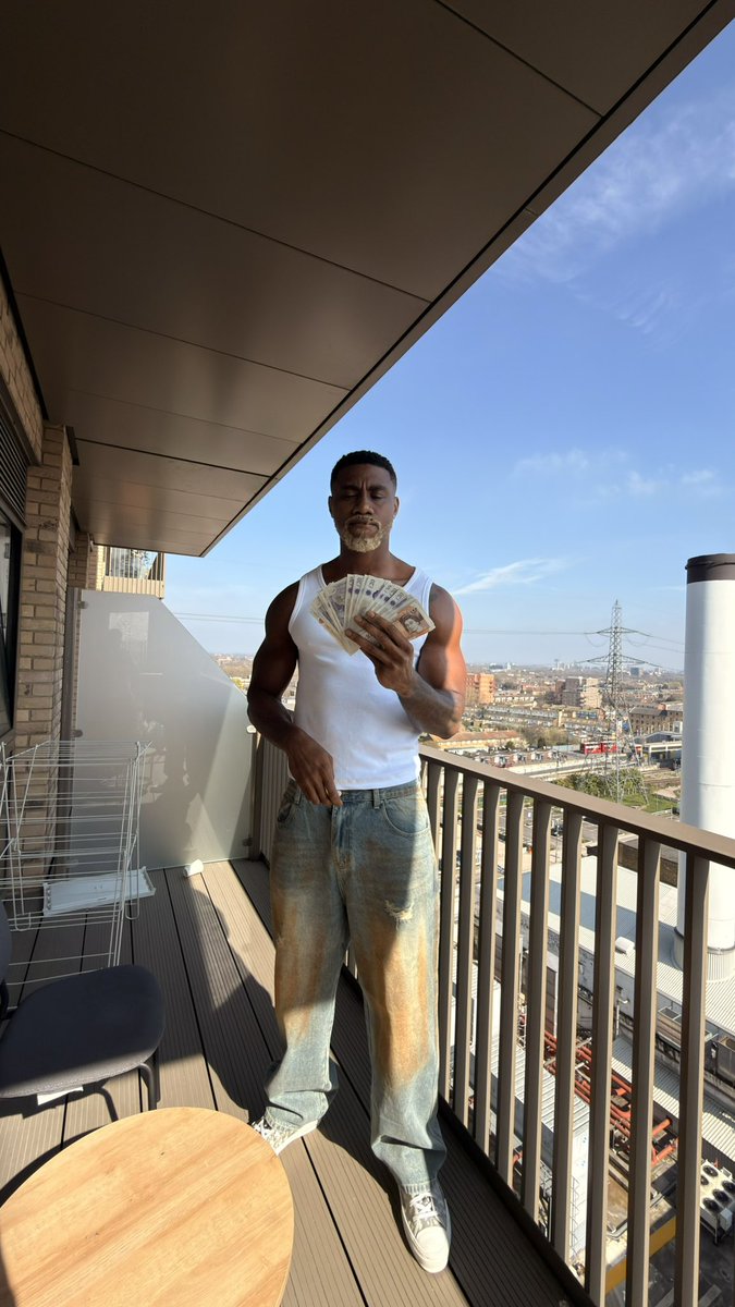 IRON ⚔️🩸 tweet media