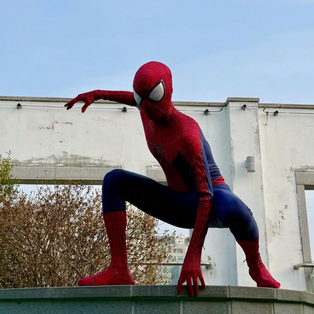 Someone in the crowd tweet media