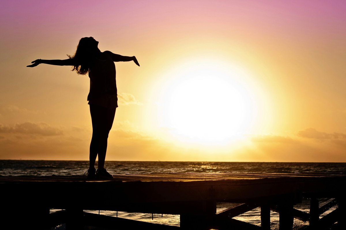 TrishLeSage's tweet photo. I created a meditation for abundance: https://t.co/MWCDWodZBU https://t.co/V5r0aludS0